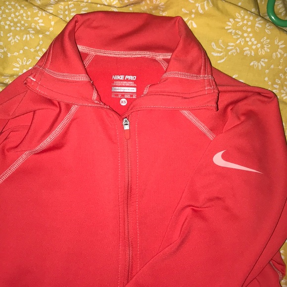 Nike dri-fit long sleeve - Picture 2 of 3